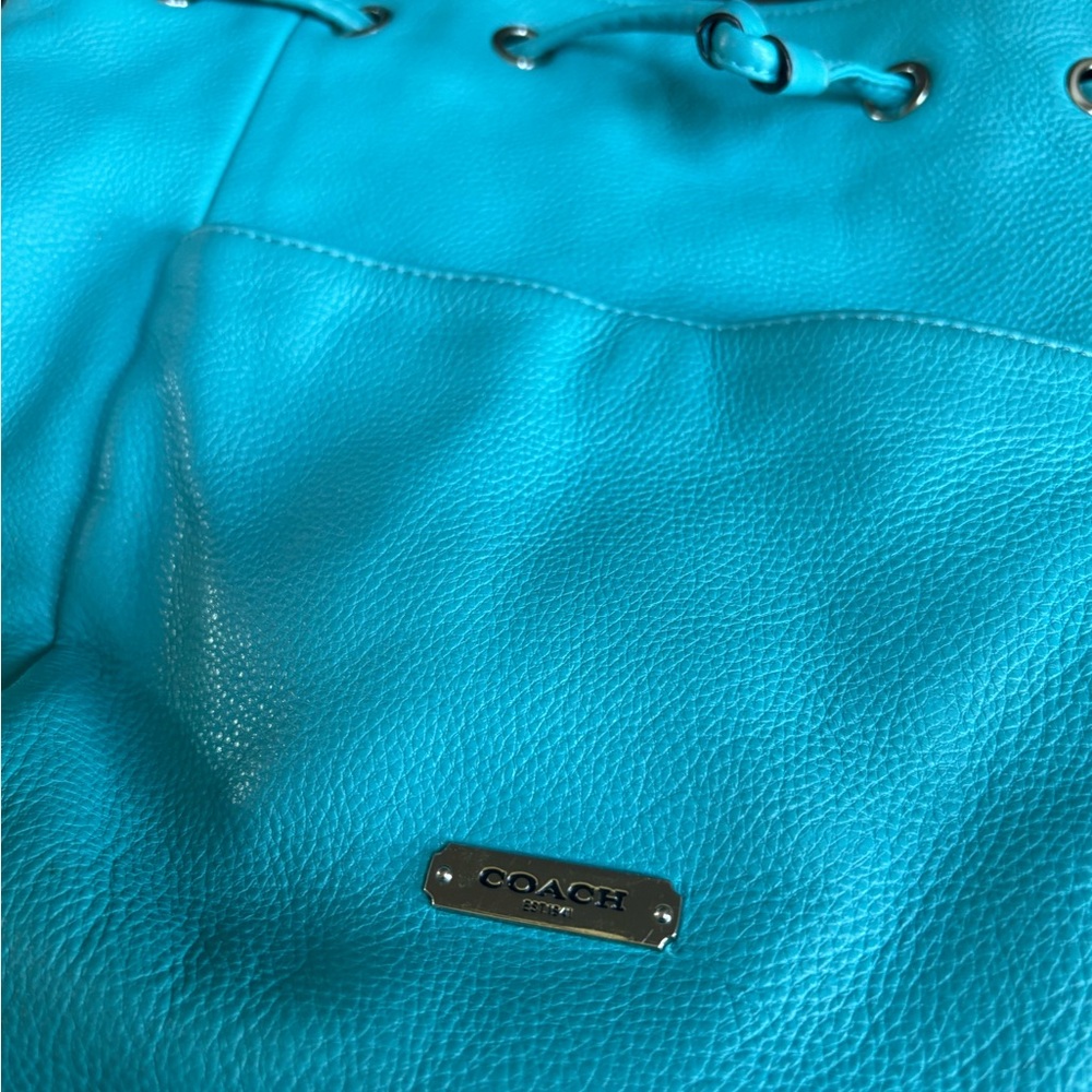 Coach Aqua Blue Leather Shoulder Bag - Picture 2 of 4